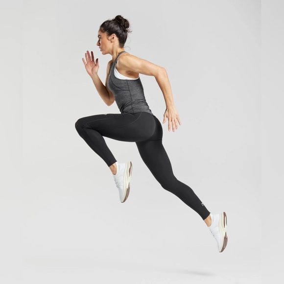 Black Gymshark running leggings - Picture 4 of 7